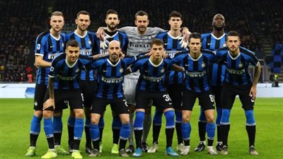 لاعب إنتر ميلان يقترب من الانضمام إلى توتنهام لمدة عامين