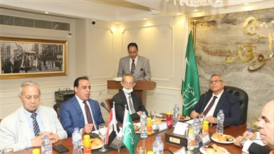 رئيس الوفد يستمع لمقترحات أعضاء مجلسي النواب والشيوخ بالحزب للحوار الوطني