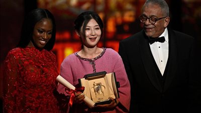 القائمة الكاملة لجوائز مهرجان كان السينمائي 2022.. وأبرز إطلالات النجمات على الريد كاربت