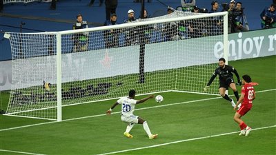 فينيسيوس يحرز هدف ريال مدريد الأول في ليفربول