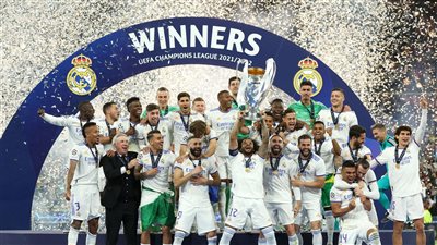 أبرزهم كريستيانو رونالدو.. 10 لاعبين يتوجون بدوري أبطال أوروبا 5 مرات