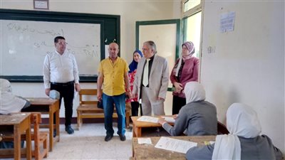 وكيل صحة الدقهلية يتفقد امتحانات الدور الأول للصف الثالث الثانوي لمدارس التمريض