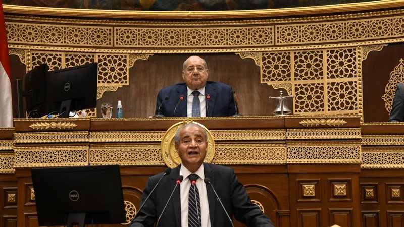 وزير التموين أمام