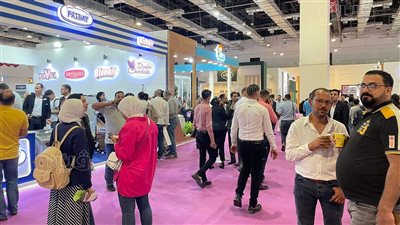 إقبال متوسط على معرض 