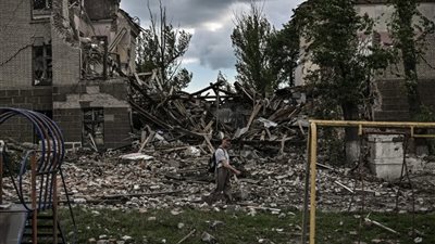 تقدم روسي هائل في شرق أوكرانيا.. وحشد أعداد كبيرة من القوات والمدفعية وقاذفات الصواريخ