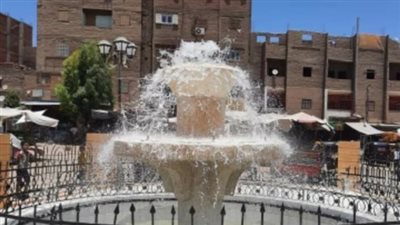 بعد توقفها عدة سنوات.. تشغيل النافورة وتطوير ميدان الغنايم بأسيوط 
