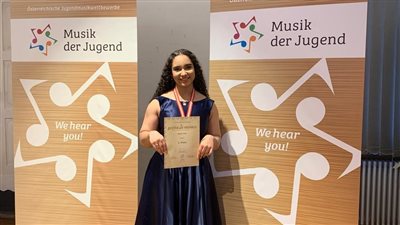 مريم طاحون.. أصغر مغنية أوبرا بالنمسا تفوز بمسابقة الغناء 