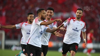 زهير المترجي يسجل الهدف الأول للوداد في مرمى الأهلي | صور