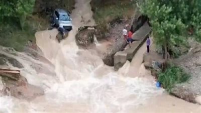 تحدث مرة كل ألف عام.. فيضانات تضرب أقدم منتزه فى العالم بأمريكا |فيديو