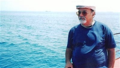 خروج الشاعر سمير عبد الباقي من المستشفى بعد استقرار حالته الصحية