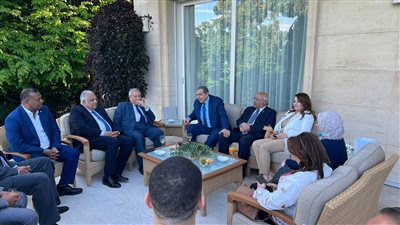 حفل عشاء على شرف 