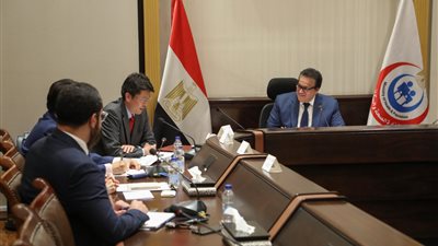 خالد عبد الغفار يبحث التعاون مع الـ«جايكا» لدعم منظومة التأمين الصحي الشامل