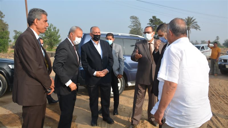 وزير الري ومحافظ
