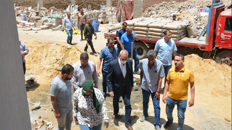 محافظ القليوبية خلال
