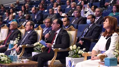 بث مباشر لمؤتمر مصر تستطيع بالصناعة