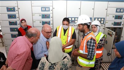 فريق وكالة USAID الأمريكية يتفقد نظام التشغيل والصيانة بمرشحة نزلة عبد اللاه بأسيوط