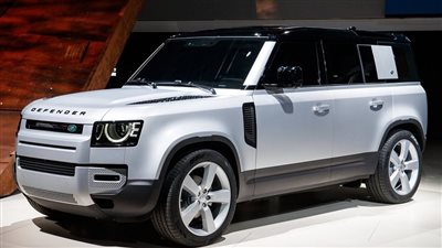 ضجة في الخليج.. لاندروفر ديفندر 130 تمنح قائدها متعة اقتحام التضاريس 