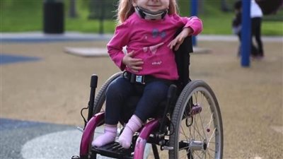  المرضى آخر من يعلم.. تغيير بروتوكول علاج ضمور العضلات للأطفال.. والروتين يؤخر العرض على اللجنة العلمية 