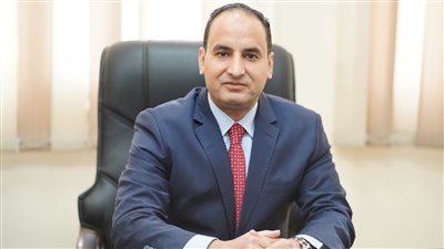 وزيرة التخطيط تُعين كمال نصر مساعدًا لشئون المكتب الفني