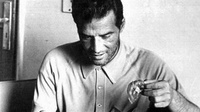 في ذكرى مولد نجيب سرور.. الثائر في دروب الحياة مرتديًا أكفان الموت