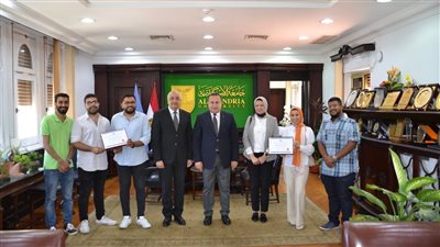 فريق جمعية مهندسي البترول بجامعة الإسكندرية يفوز بجائزة التميز الدولية