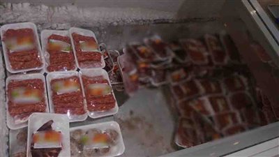 التحفظ على أطنان من السلع الغذائية الفاسدة خلال حملات مكبرة | صور 