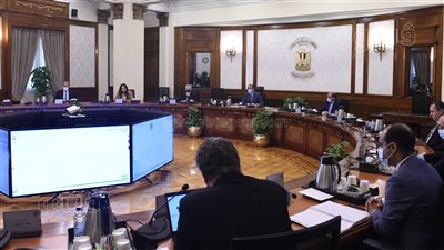 30 ألف مشروع.. مدبولي يبحث موقف تنفيذ المرحلة الأولى لمبادرة حياة كريمة