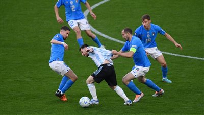 الأرجنتين تتقدم على إيطاليا 0/2 في الشوط الأول بكأس أوروبا - أمريكا الجنوبية