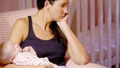 6 أعراض للإصابة باكتئاب ما بعد الولادة 