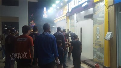 حريق هائل يلتهم مطعما في طنطا | صور
