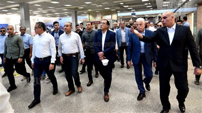 مدبولى: زيادة طاقة مطار شرم الشيخ من 7،5 مليون راكب سنويا إلى 9،5