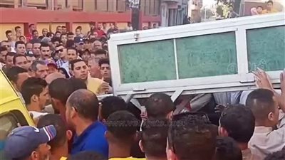 دفن جثامين سيدة وطفليها لقوا مصرعهم صعقا بالكهرباء في الشرقية