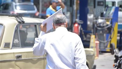 وسائل مواصلات مجانية لطلاب الفرافرة بسبب ارتفاع الحرارة بالوادى الجديد