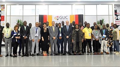 وفد إعلامي إفريقي في زيارة للجامعة الألمانية بالقاهرة