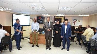 36 متدربا يشاركون في التدريب على منصة 