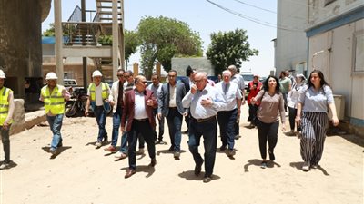 فريق الوكالة الأمريكية للتنمية الدولية يتفقد الأعمال الإنشائية لمعمل المياه المركزي بأسيوط