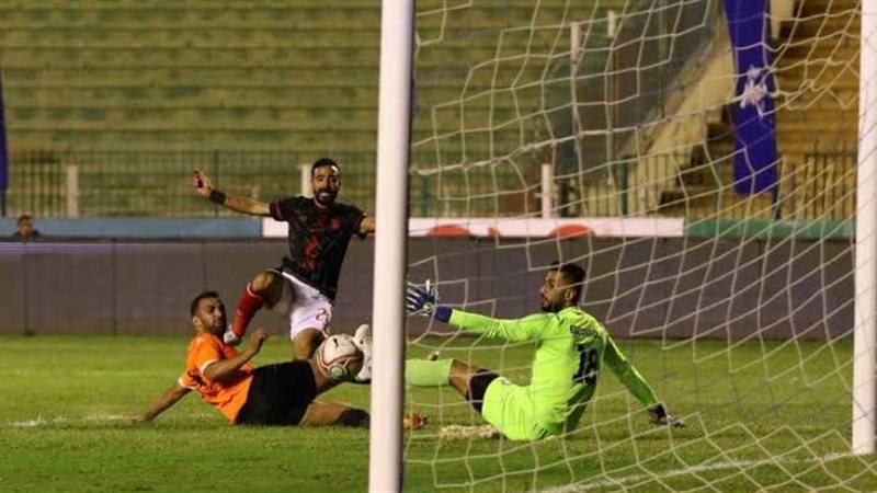  الأهلي أمام البنك