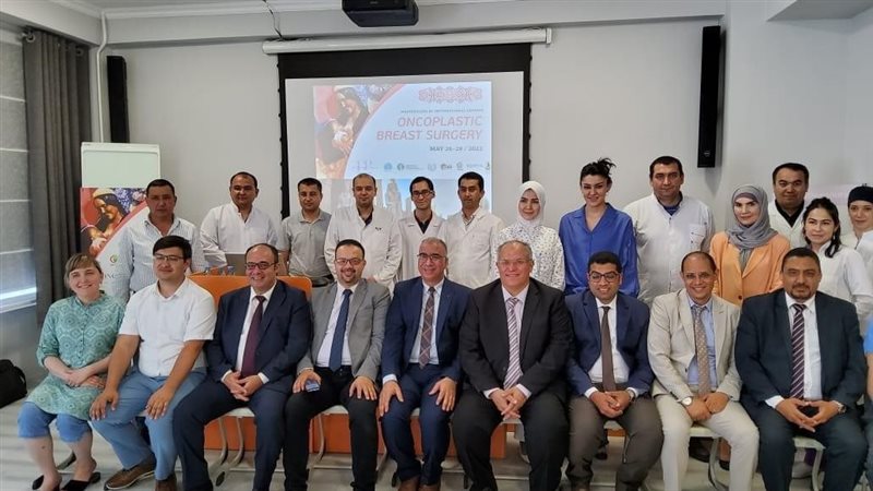 فريق طبي لجامعة المنصورة
