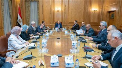 نبيلة مكرم تقدم الشكر لوزير الإنتاج الحربي لدعمه مؤتمر مصر تستطيع بالصناعة 