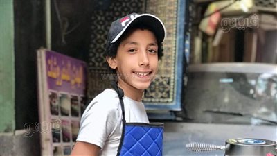مشروع رجل أعمال.. الطفل إياد أشهر بائع 