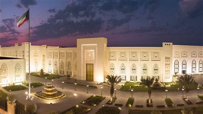 الكويت تستدعي القائم بأعمال السفارة الأمريكية بسبب منشورات 