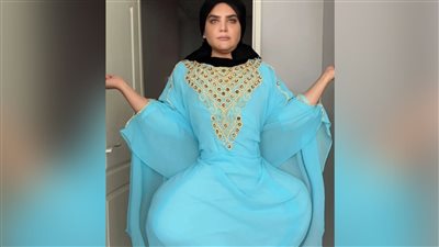 بعد تقليده لها.. شجار حاد وتبادل تهديدات بين مروة راتب و