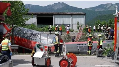 قتلى وجرحى في خروج قطار عن مساره بألمانيا | فيديو 