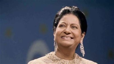 أسرة أم كلثوم تستعد لرفع دعوى قضائية ضد «كاتب» أساء لسمعة وتاريخ كوكب الشرق 