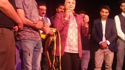 التمريض تشارك في افتتاح العرض المسرحي 