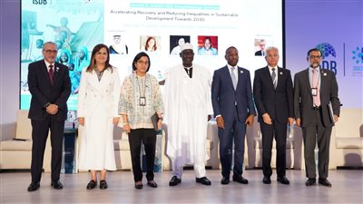 وزيرة التخطيط تشارك في جلسة حوارية حول تسريع التعافي والحد من عدم المساواة