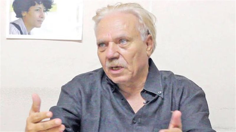 الكاتب الصحفى مدحت