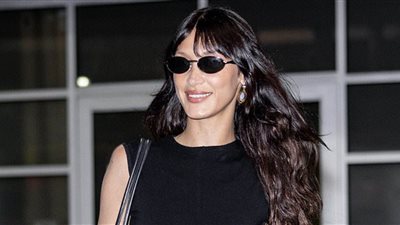 بيلا حديد تتجول بملابس كاجوال في لندن | صور