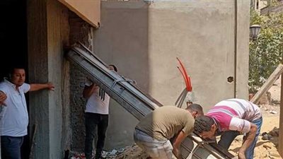 إيقاف أعمال تشطيب محل تجاري بدون ترخيص في الوراق 