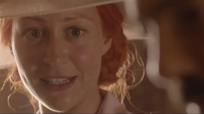 بسبب مشهد الساحر ودورها في واحة الغروب.. الجمهور يطارد منة شلبي على محركات البحث